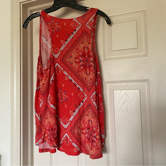 So favorite tank size large - Picture 2 of 5